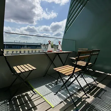 Julius 4 - Duplex Apartment 5 Mins To City Center Wiedeń Zewnętrze zdjęcie