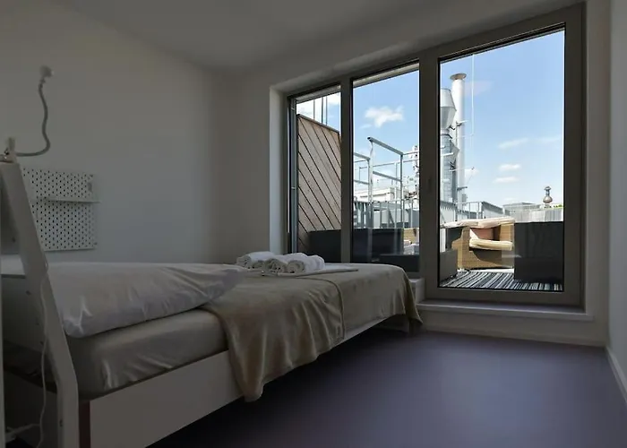 Julius 4 - Duplex Apartment 5 Mins To City Center