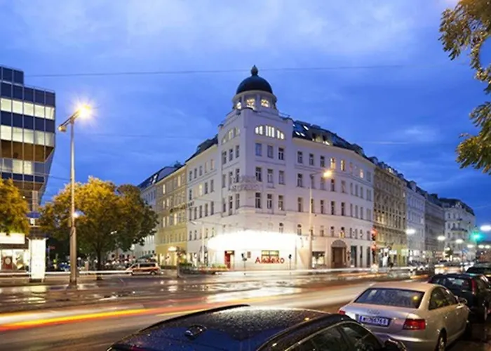Julius 4 - Duplex Apartment 5 Mins To City Center