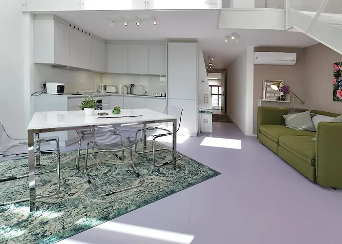 Julius 4 - Duplex Apartment 5 Mins To City Center